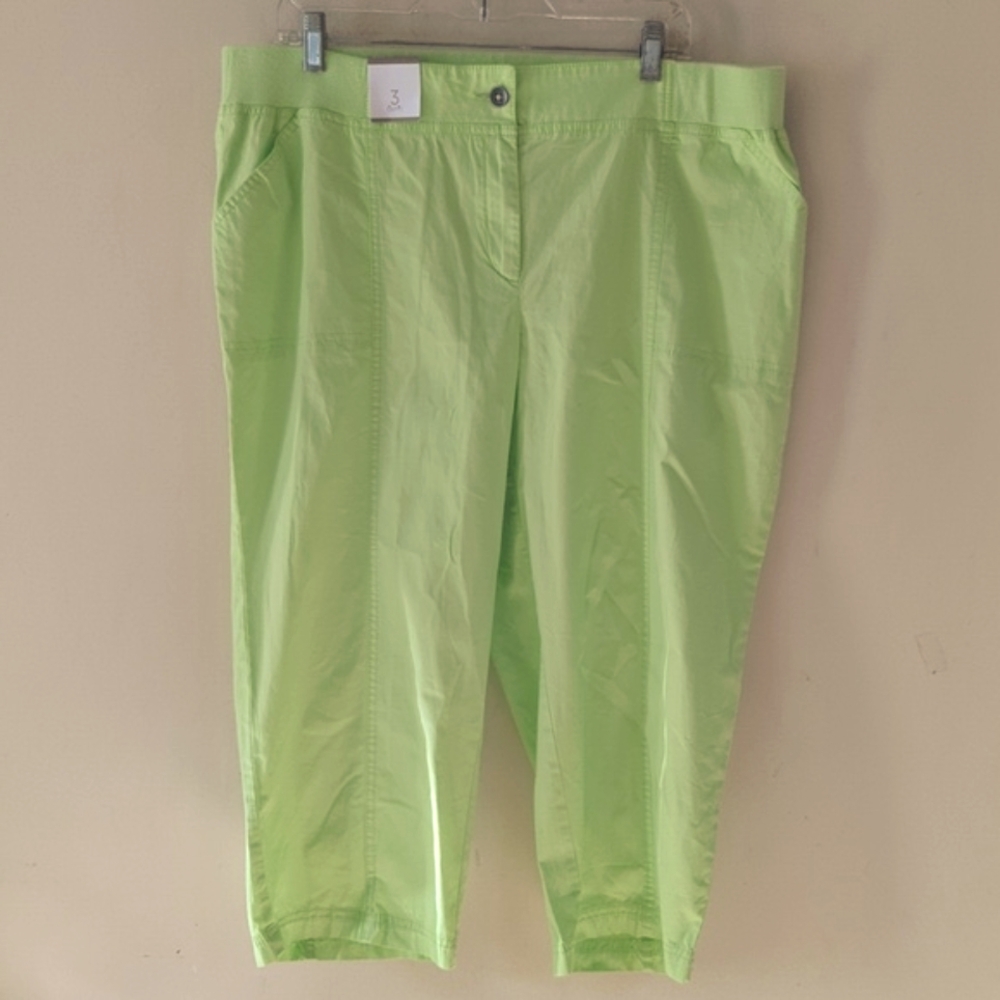 Chico's Monette Neon Green Appleminit Crop Capri 16 - Picture 2 of 15